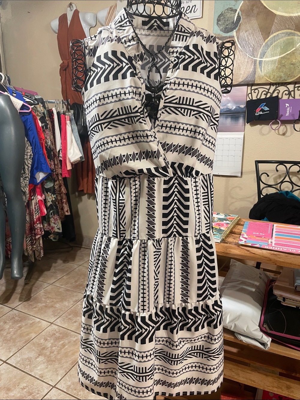 SHEIN Black & White Geometric Tiered Midi Dress